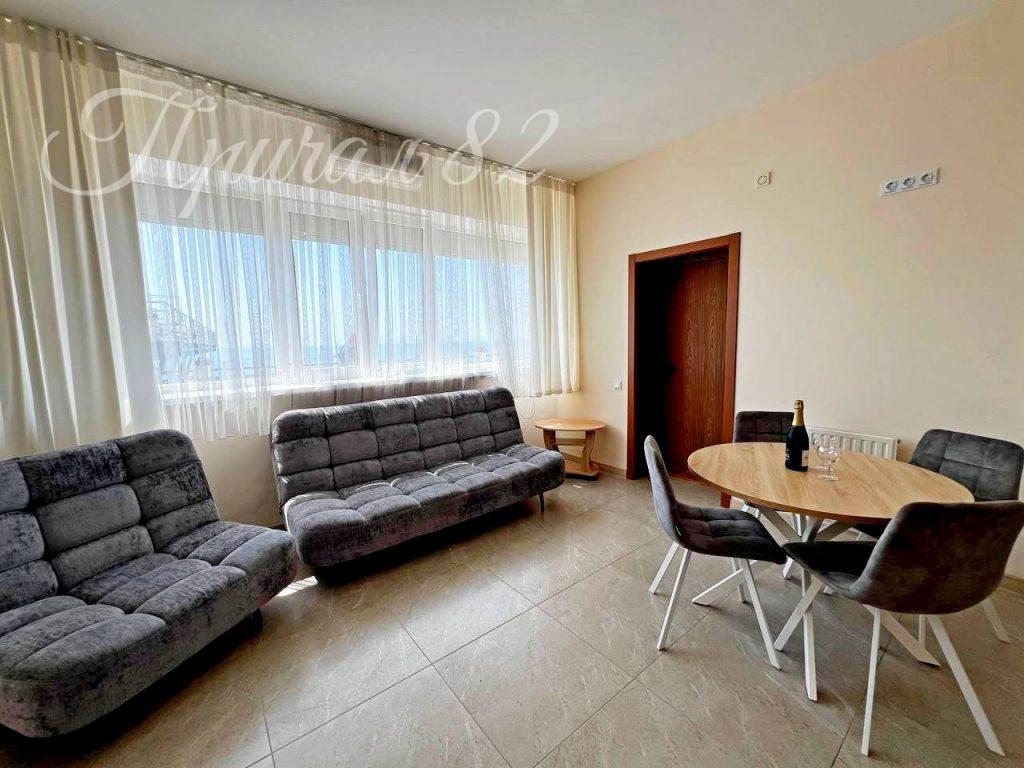 Крым, г. Ялта, пгт. Никита, д. 53