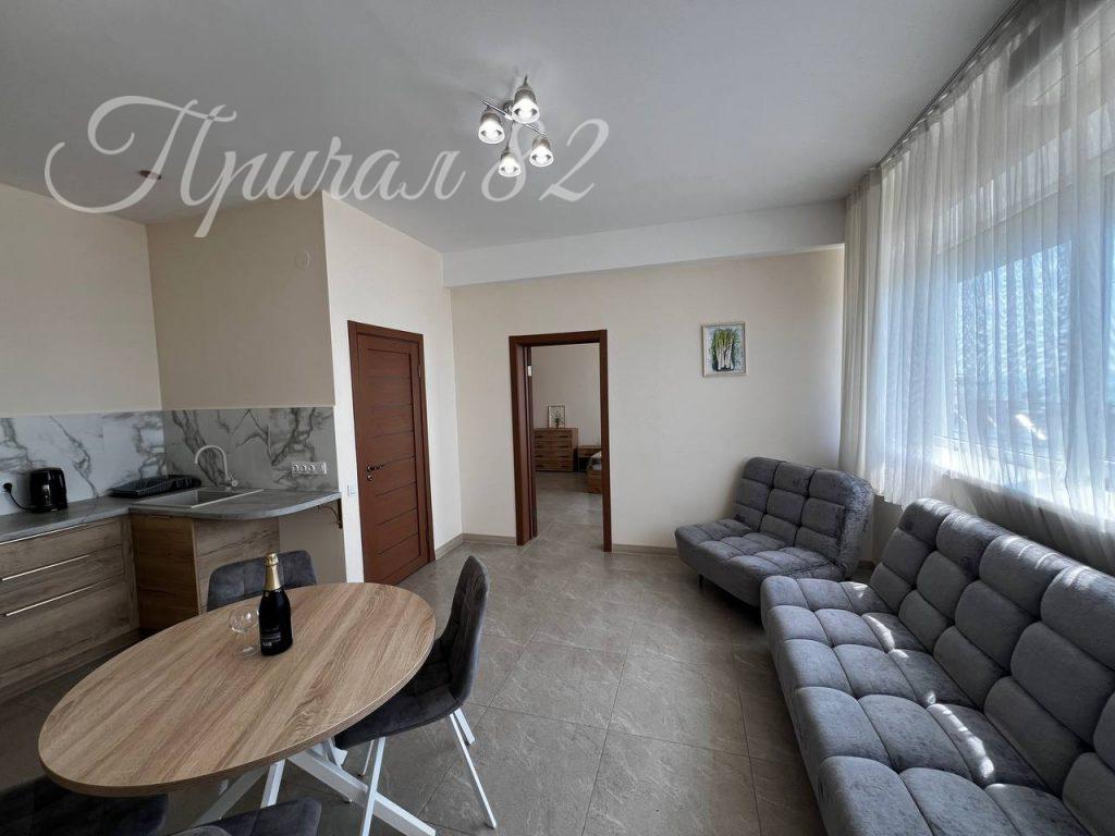 Крым, г. Ялта, пгт. Никита, д. 53