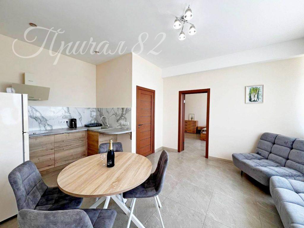 Крым, г. Ялта, пгт. Никита, д. 53