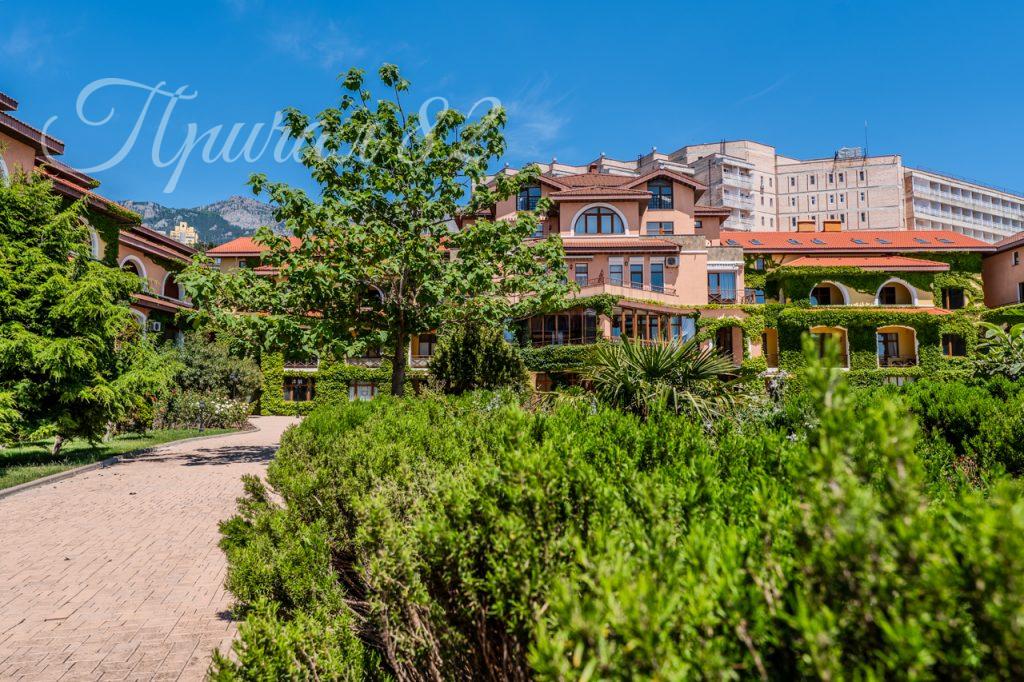 Алупка, ул. Ленина 29Д