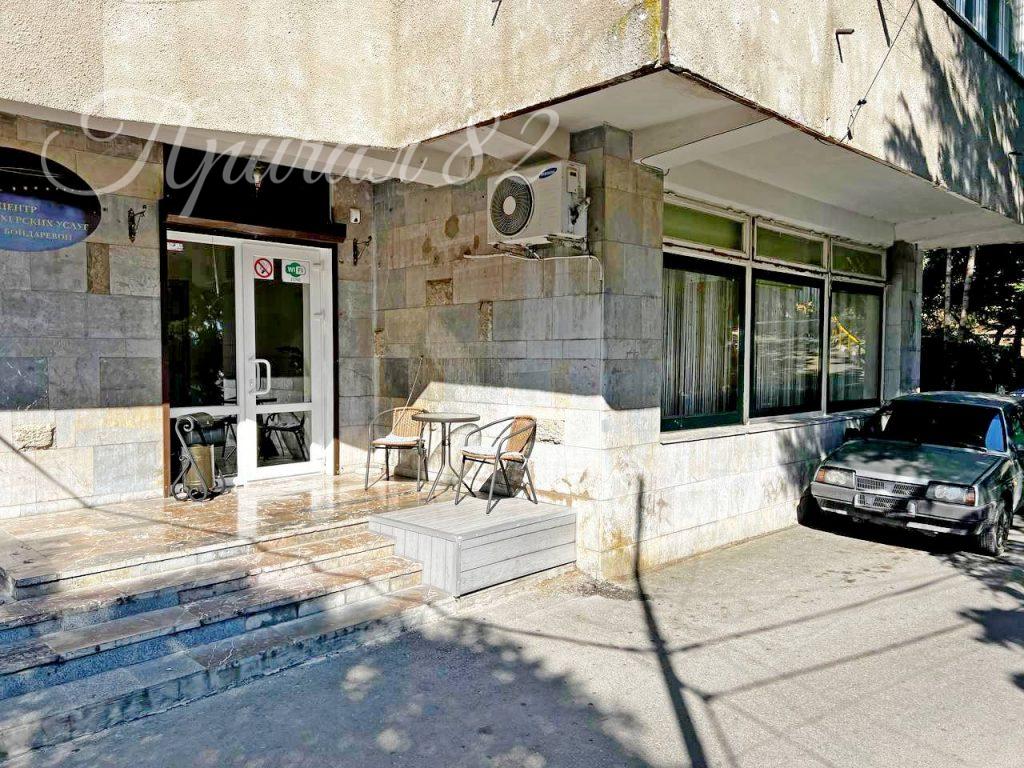 Ялта, пгт. Массандра, Южнобережное шоссе д. 15