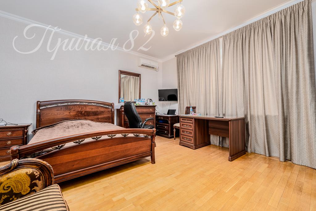 Ялта, пгт Никита, ул. Оранжерейная