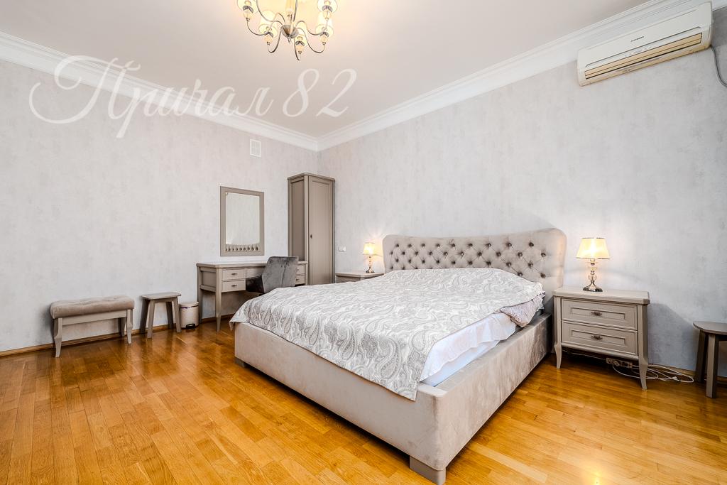 Ялта, пгт Никита, ул. Оранжерейная