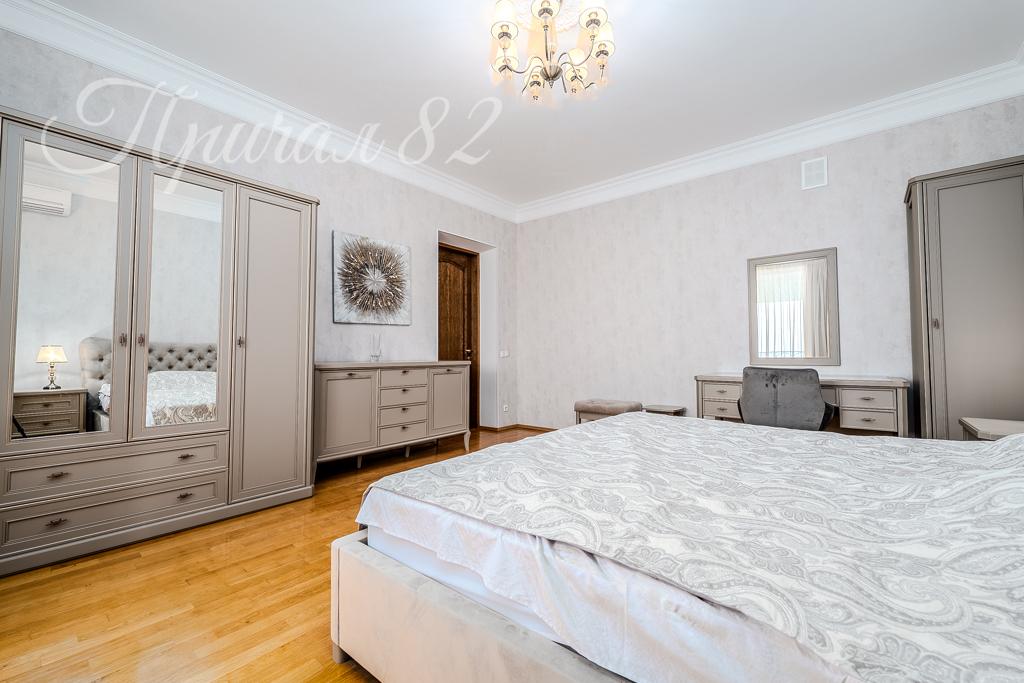 Ялта, пгт Никита, ул. Оранжерейная