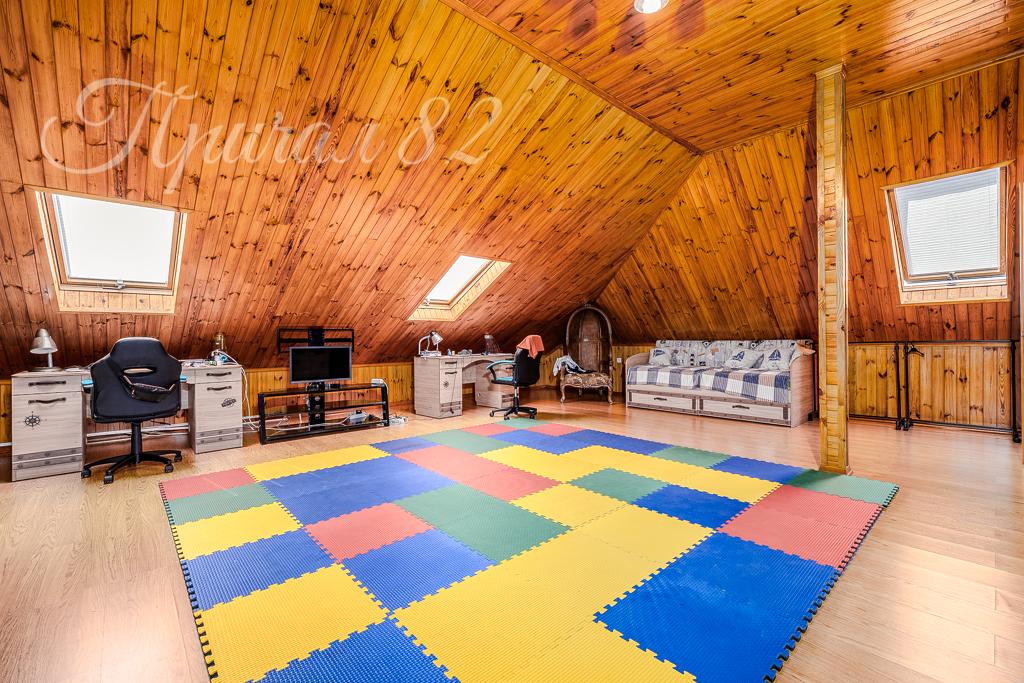 Ялта, пгт Никита, ул. Оранжерейная