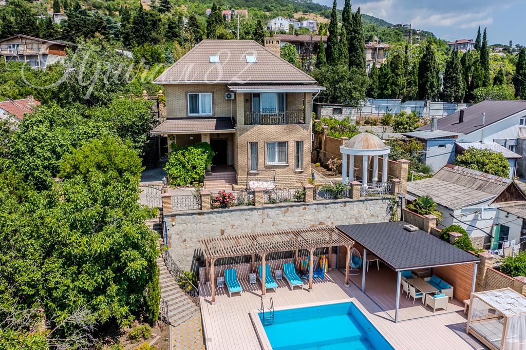 Ялта, пгт Никита, ул. Оранжерейная