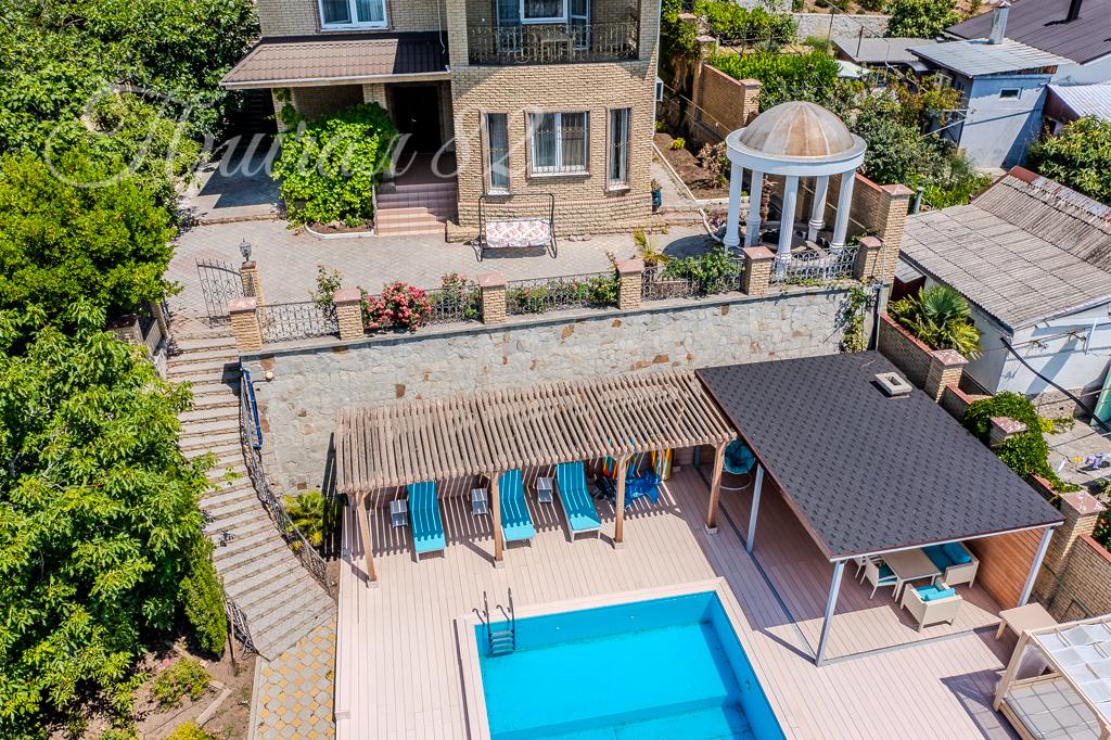 Ялта, пгт Никита, ул. Оранжерейная