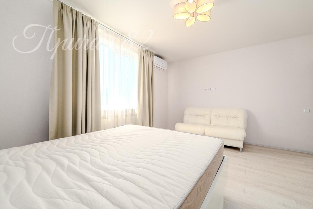 Ялта, пгт Никита, ул. Оранжерейная