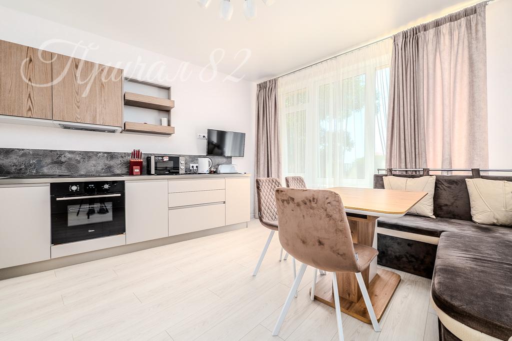 Ялта, пгт Никита, ул. Оранжерейная