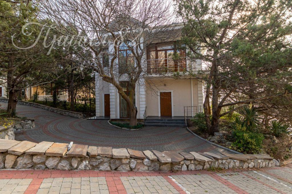 Ялта, пгт. Форос, мыс Сарыч