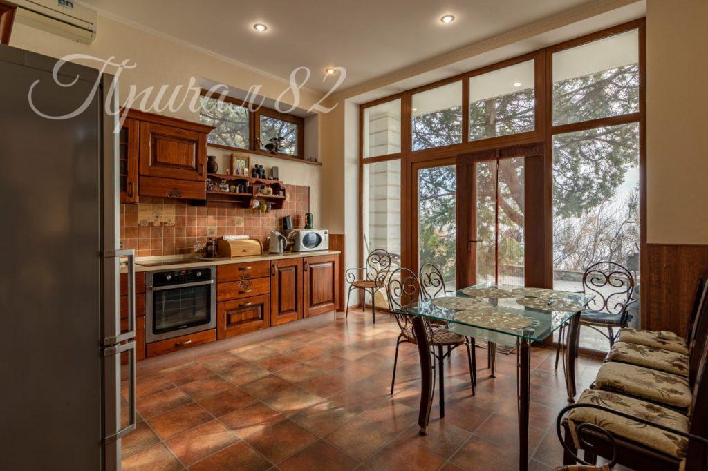 Ялта, пгт. Форос, мыс Сарыч