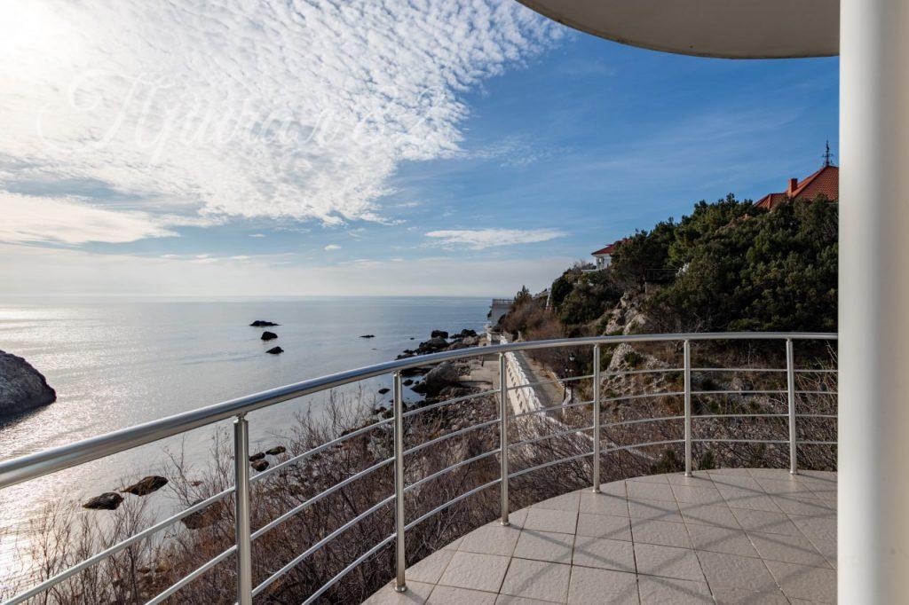 Ялта, пгт. Форос, мыс Сарыч