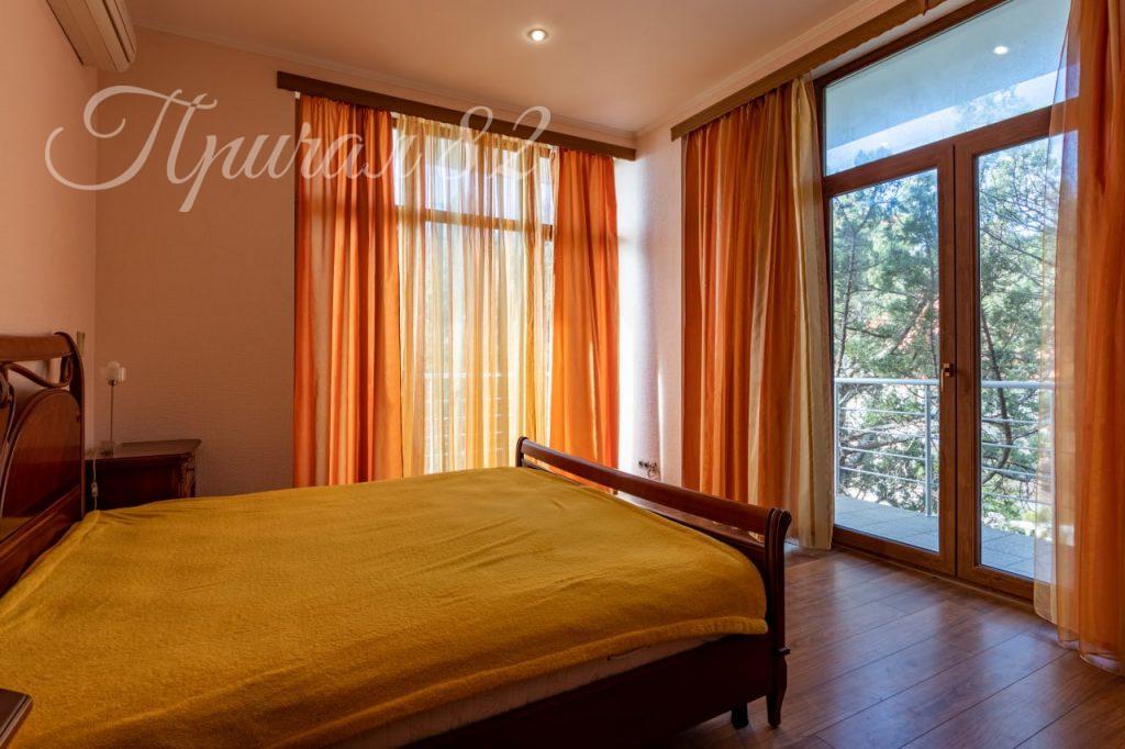 Ялта, пгт. Форос, мыс Сарыч