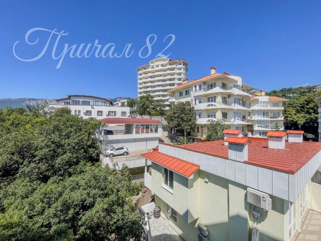 Ялта, ул. Щорса,30