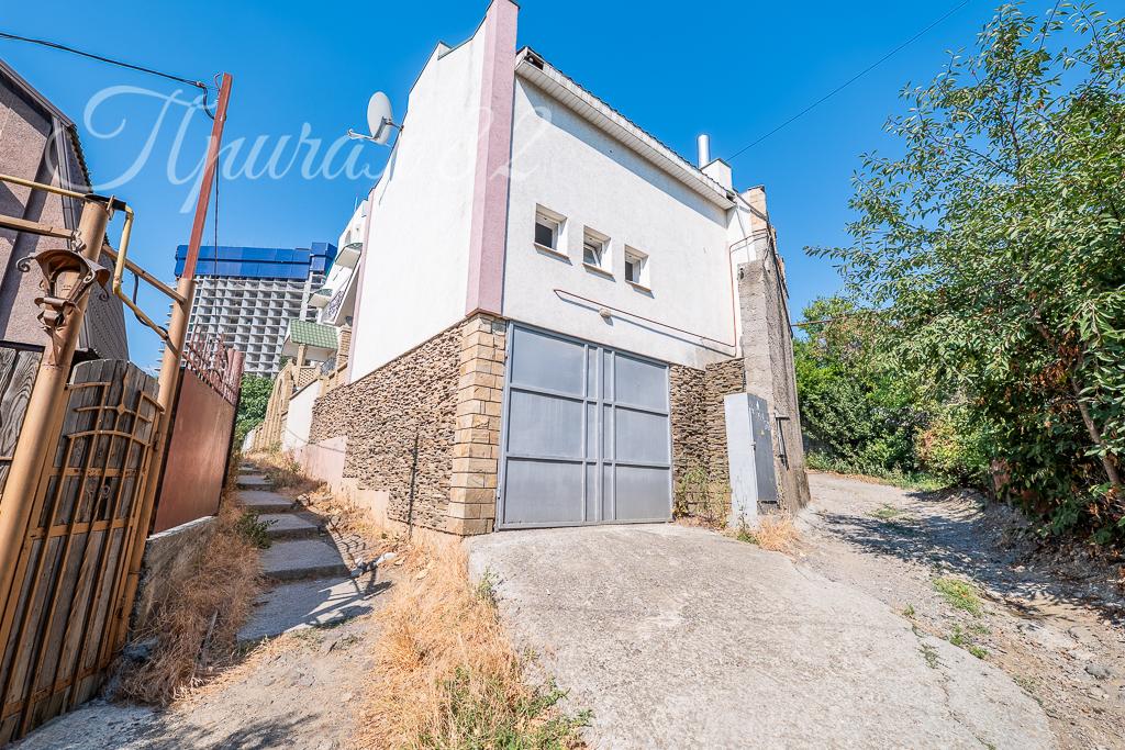 Ялта, Сеченова 59