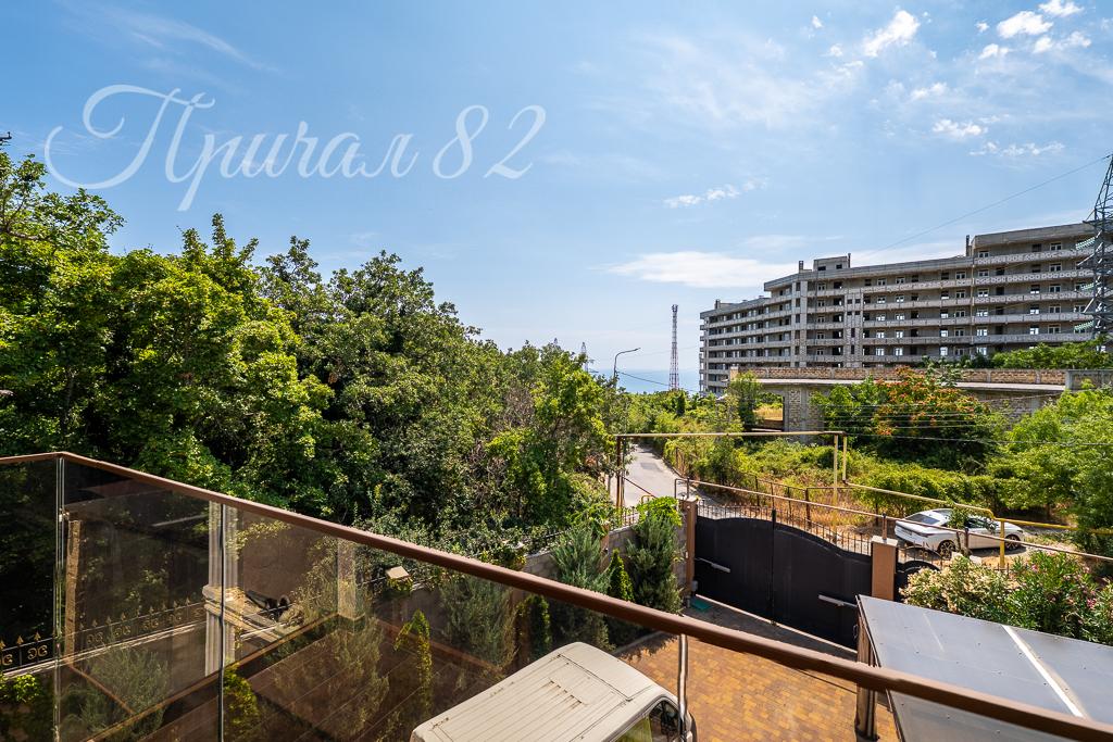 Ялта, ул Авроры 55