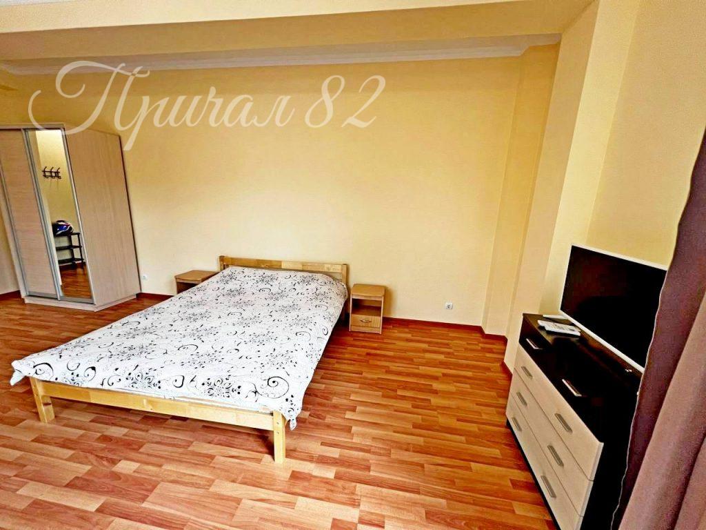 Ялта, ул. Пионерская 8