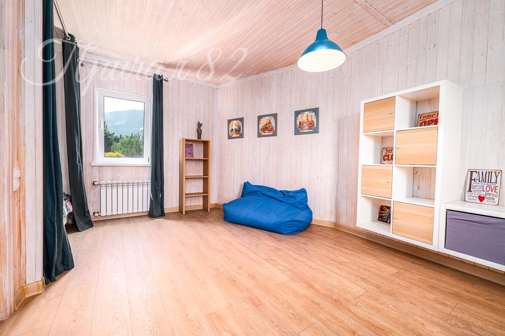 ялта улица Ломоносова 37А