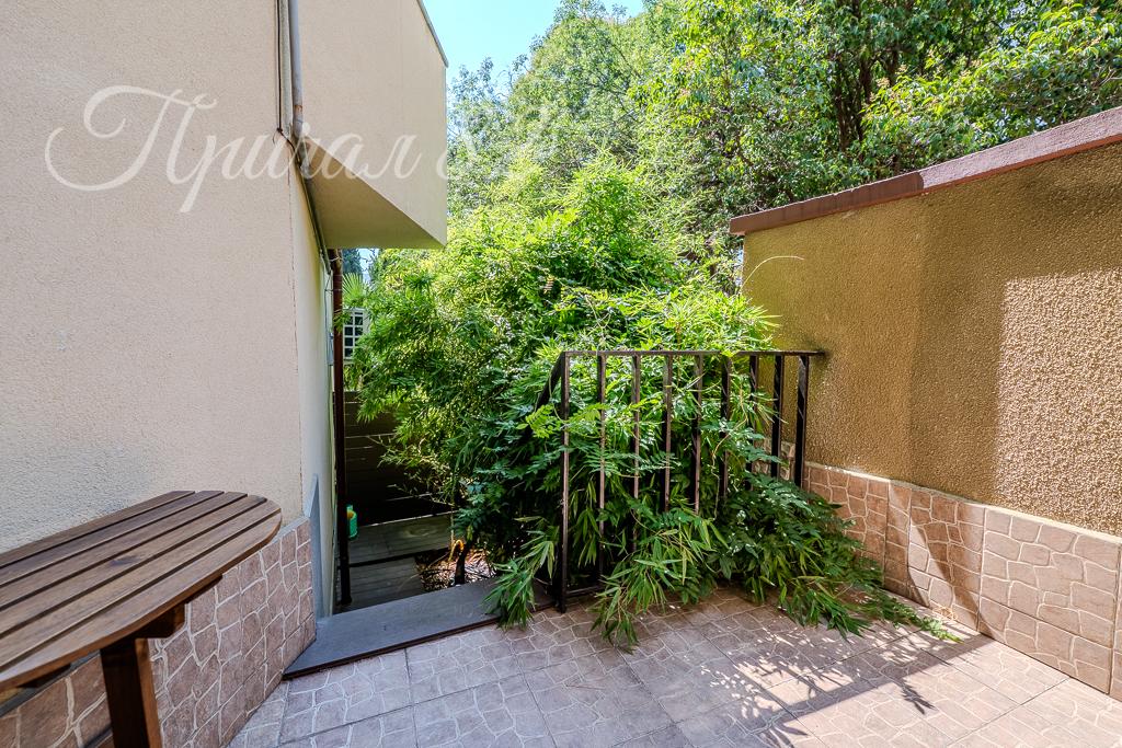 ялта улица Ломоносова 37А