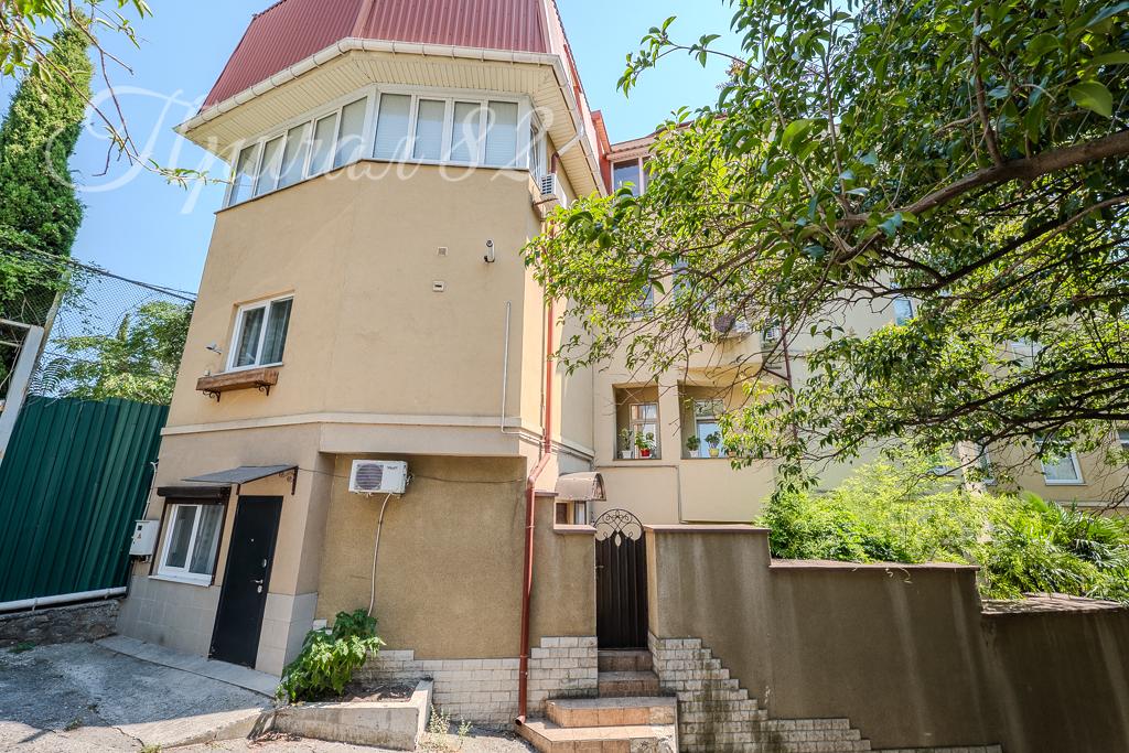 ялта улица Ломоносова 37А