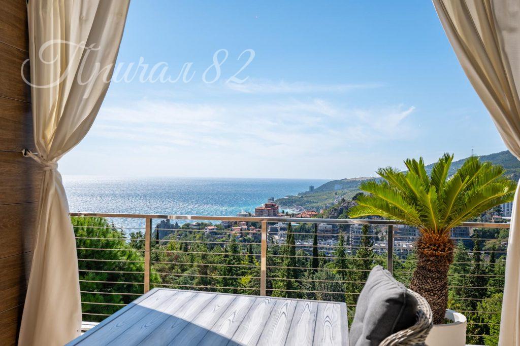 Ялта, Гурзуф, ул. Ялтинская 22 а