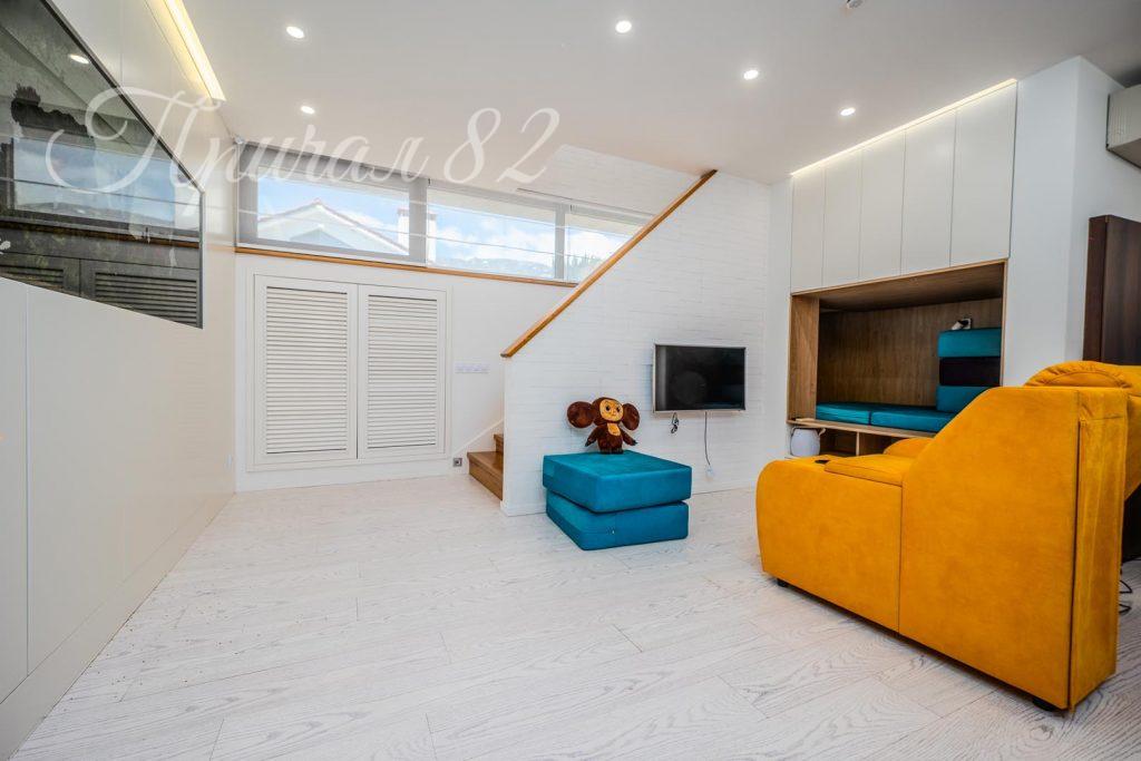 Ялта, Гурзуф, ул. Ялтинская 22 а