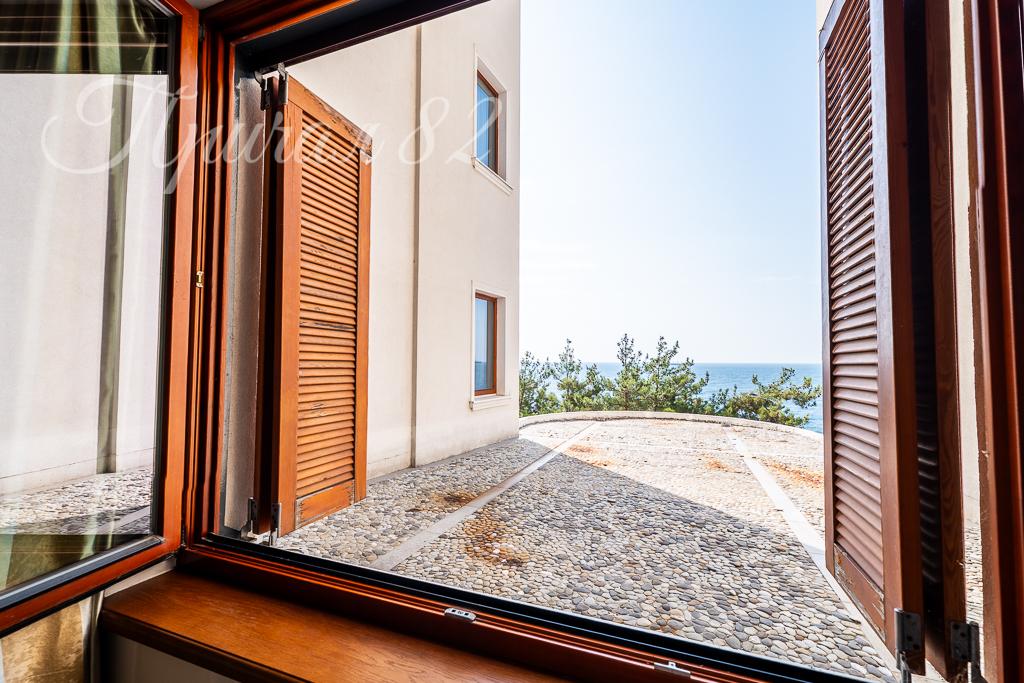 Ялта,ул. Дражинского, 35Ц