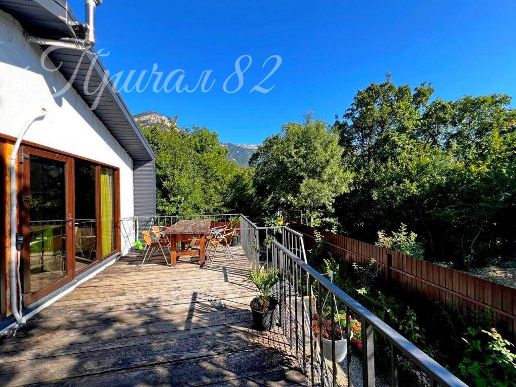 г. Ялта, ул. Дарсановская, д. 115