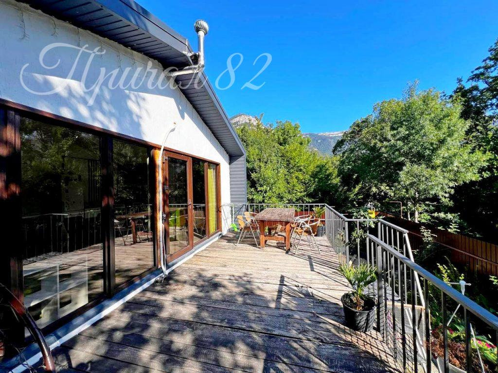 г. Ялта, ул. Дарсановская, д. 115