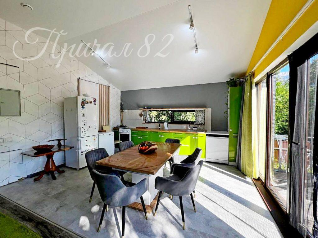 г. Ялта, ул. Дарсановская, д. 115