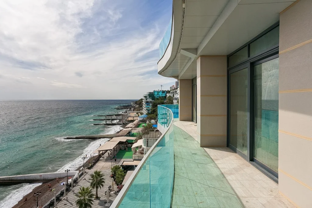 Ялта, Приморский парк имени Гагарина, 3