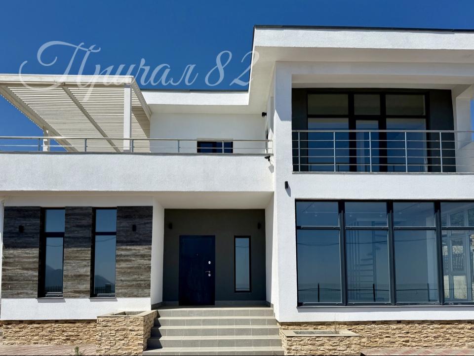 Пгт. Лучистое