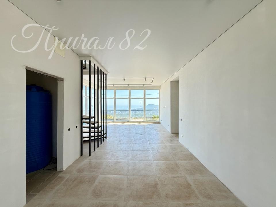 Пгт. Лучистое