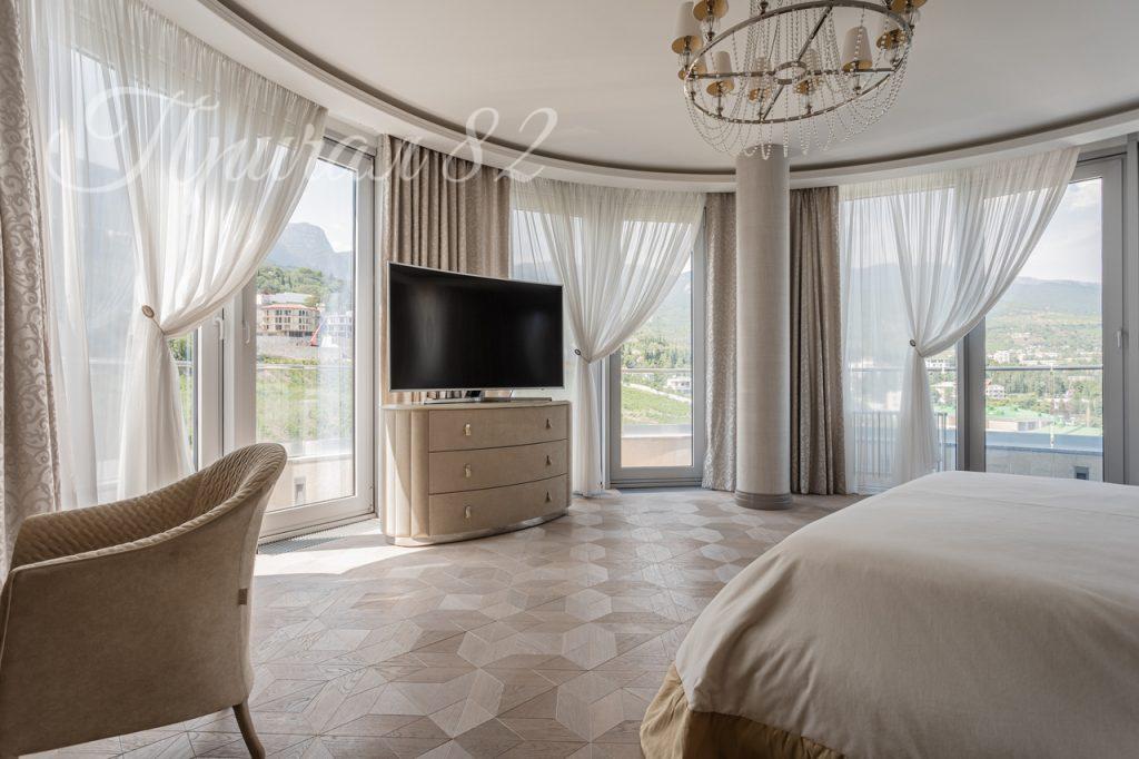 Ялта, пгт. Гурзуф, Набережная им. Пушкина, 5Д