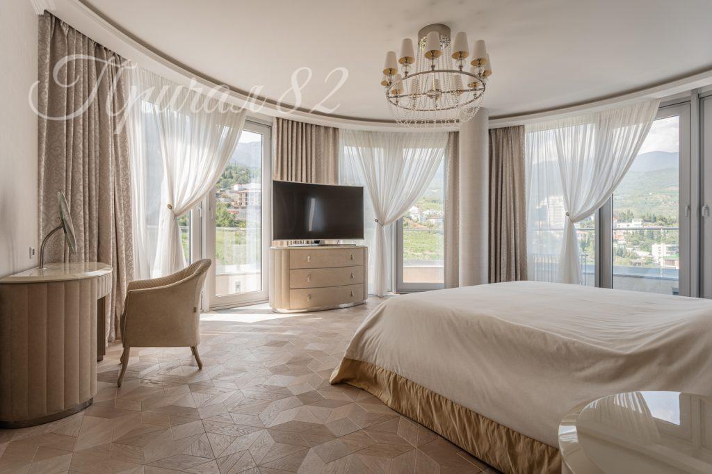 Ялта, пгт. Гурзуф, Набережная им. Пушкина, 5Д