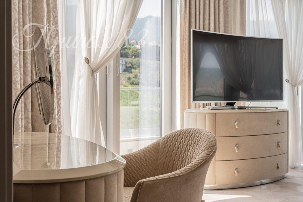 Ялта, пгт. Гурзуф, Набережная им. Пушкина, 5Д