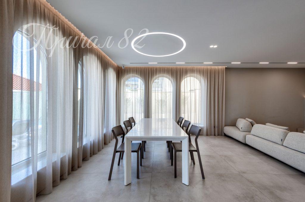 Ялта, ул. Коммунаров 12