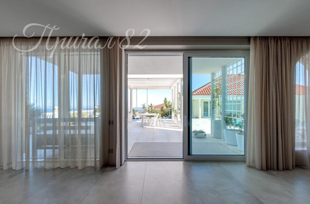 Ялта, ул. Коммунаров 12