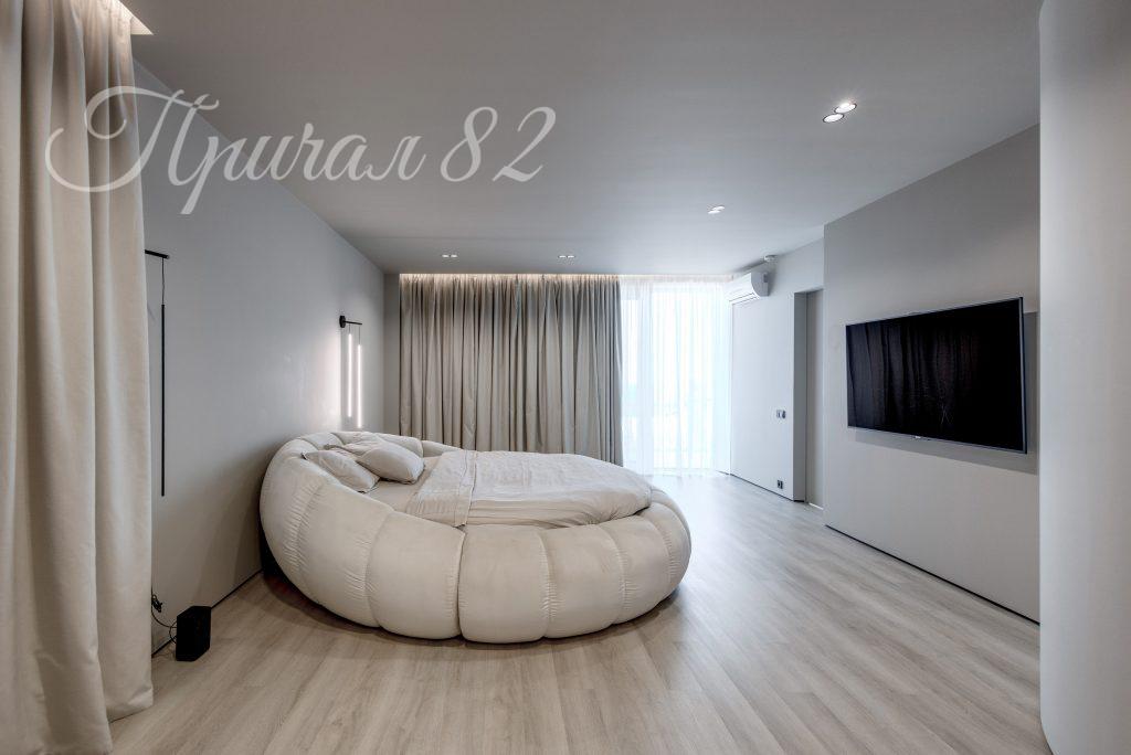 Ялта, ул. Коммунаров 12