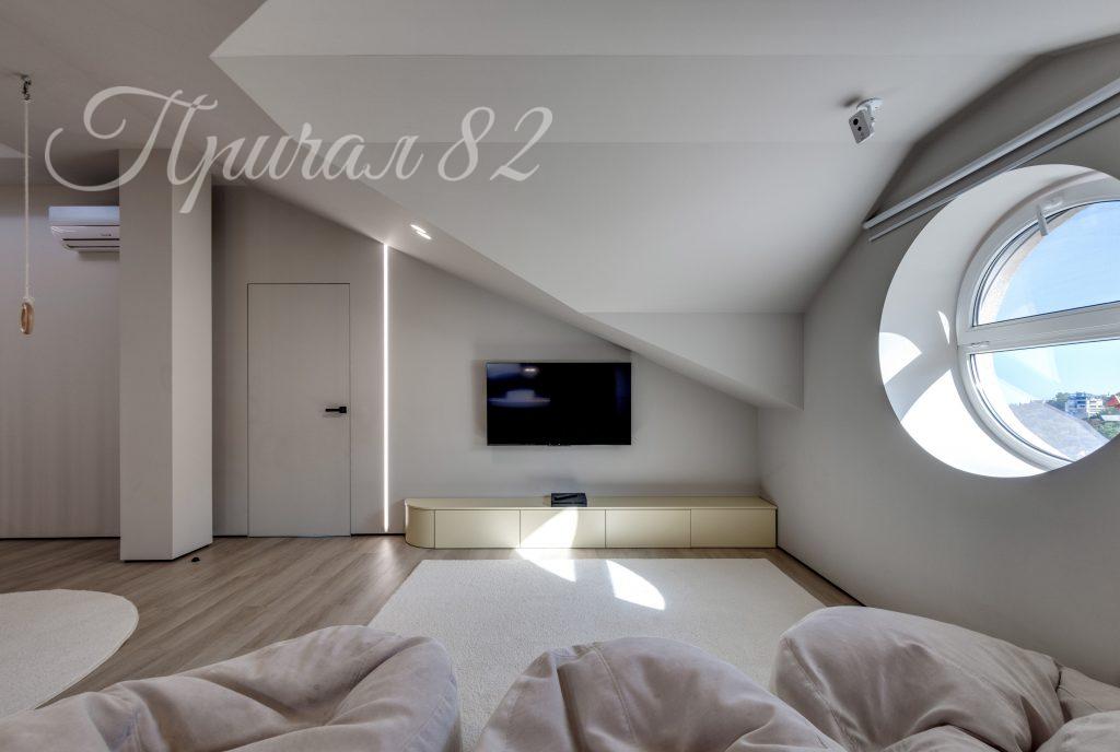 Ялта, ул. Коммунаров 12