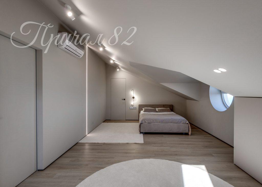 Ялта, ул. Коммунаров 12