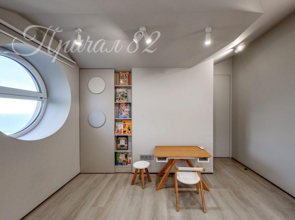 Ялта, ул. Коммунаров 12