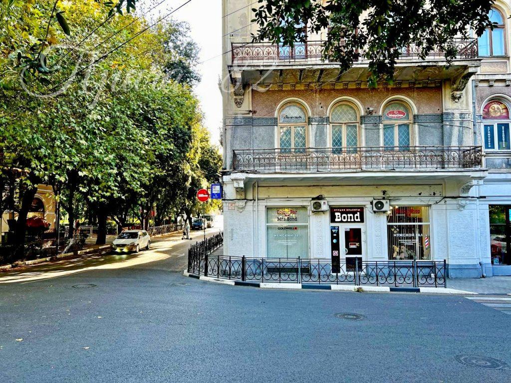 Ялта, ул. Московская д. 1/6