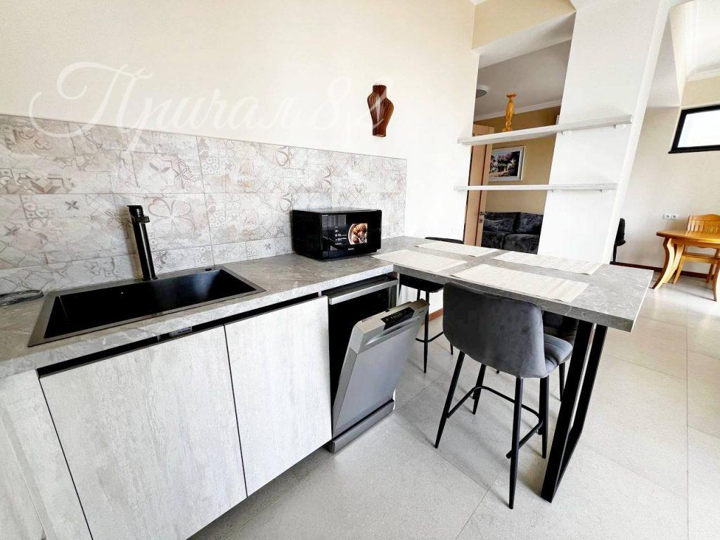 Ялта, пгт. Массандра, Дубки, ул. Совхозная