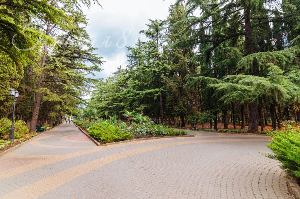 Республика Крым, Алушта, Парковая улица, 7