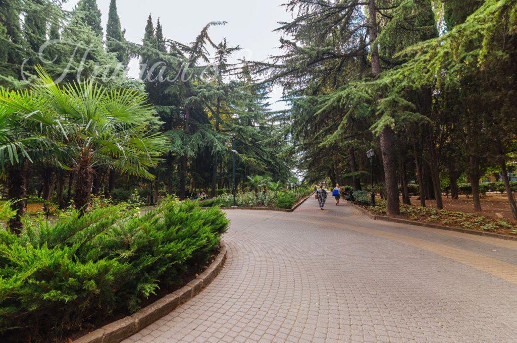 Республика Крым, Алушта, Парковая улица, 7