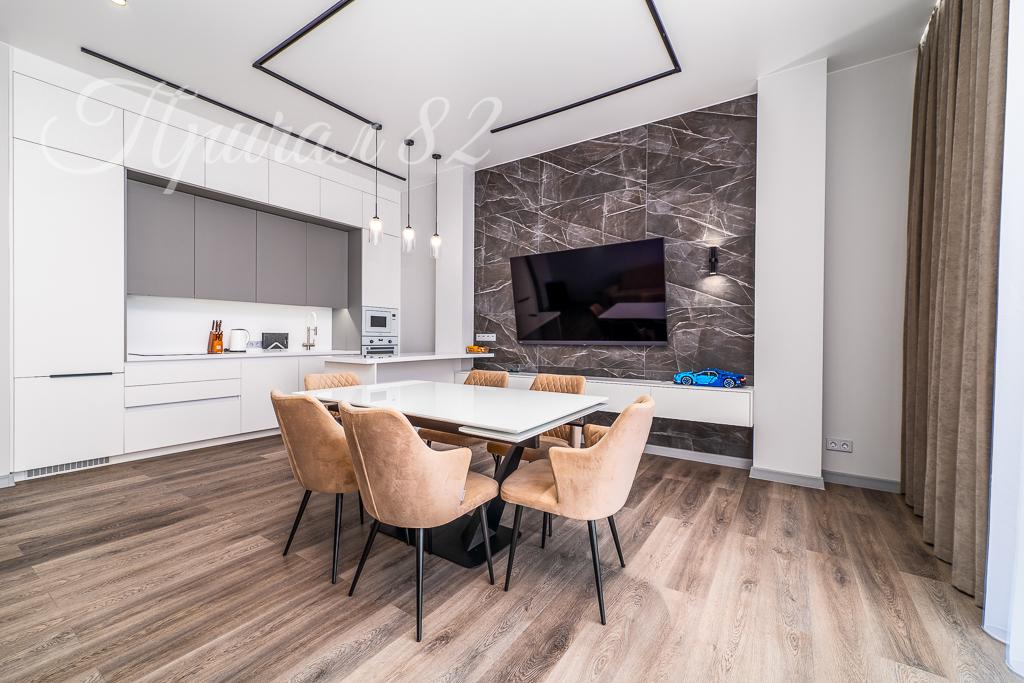 Ялта, шоссе Дражинского 26