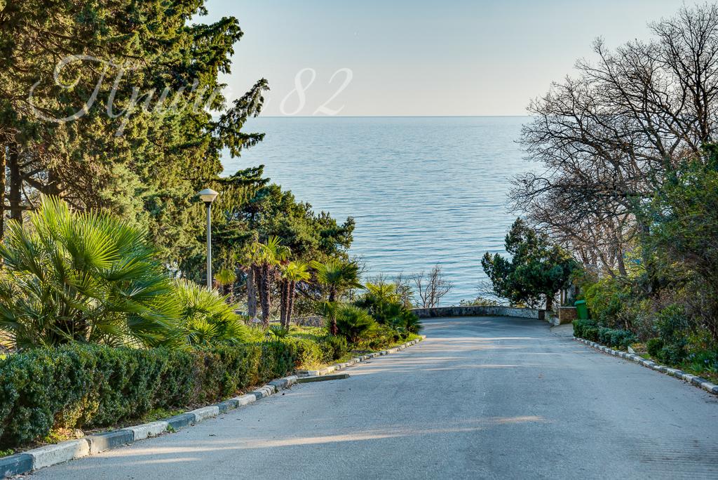 Ялта, шоссе Дражинского 26