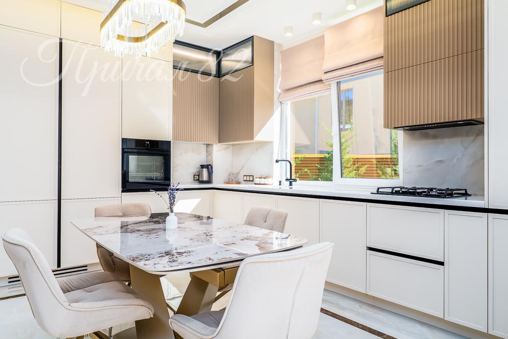 Ялта, пгт. Гаспра, ул. Горького 92