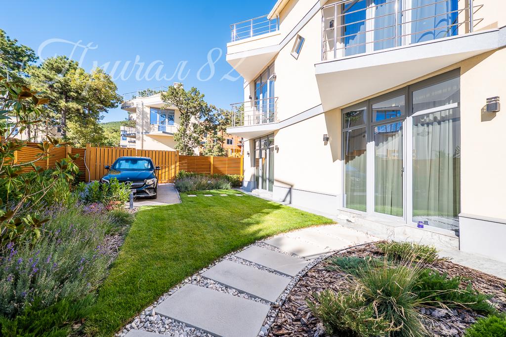 Ялта, пгт. Гаспра, ул. Горького 92